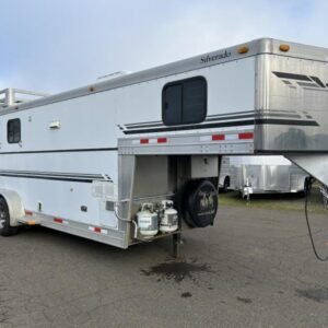 2002 Silverado 3 horse weekender trailer for sale
