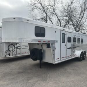 4 Horse Trailer For Sale