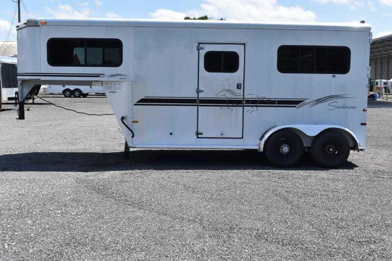 2000 Sundowner 7204GNST 2 Horse Trailer - Image 8
