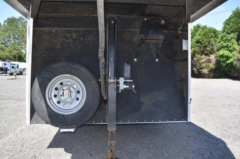 2014 Sundowner 2 Horse Gooseneck Trailer for Sale - Image 8