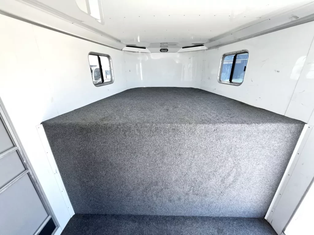 2015 Sooner 6 Horse Gooseneck for Sale - Image 13