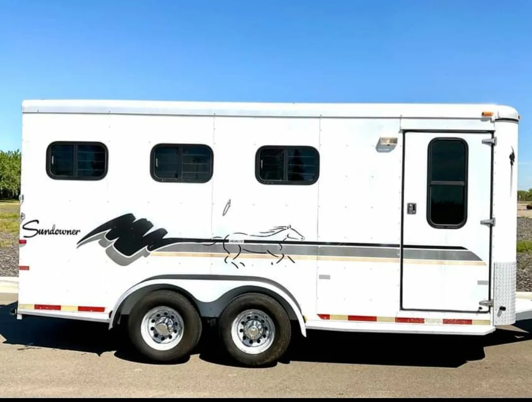 1999 Sundowner 3 Horse Trailer for sale