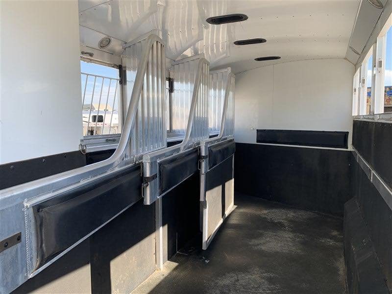 2007 4 Star 4 Horse Slant Gooseneck for Sale - Image 7