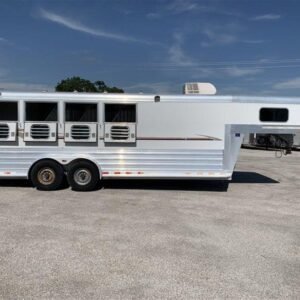 4 horse trailer for sale with living quarters