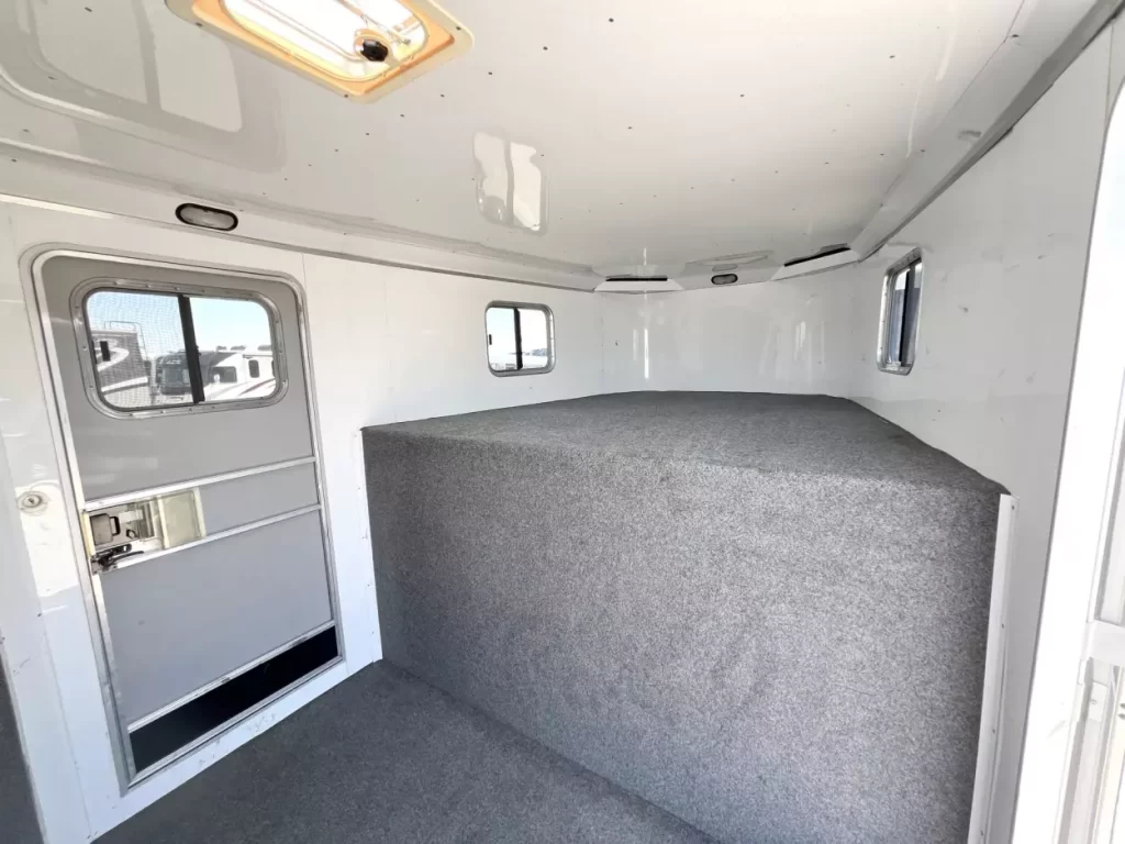 2015 Sooner 6 Horse Gooseneck for Sale - Image 14