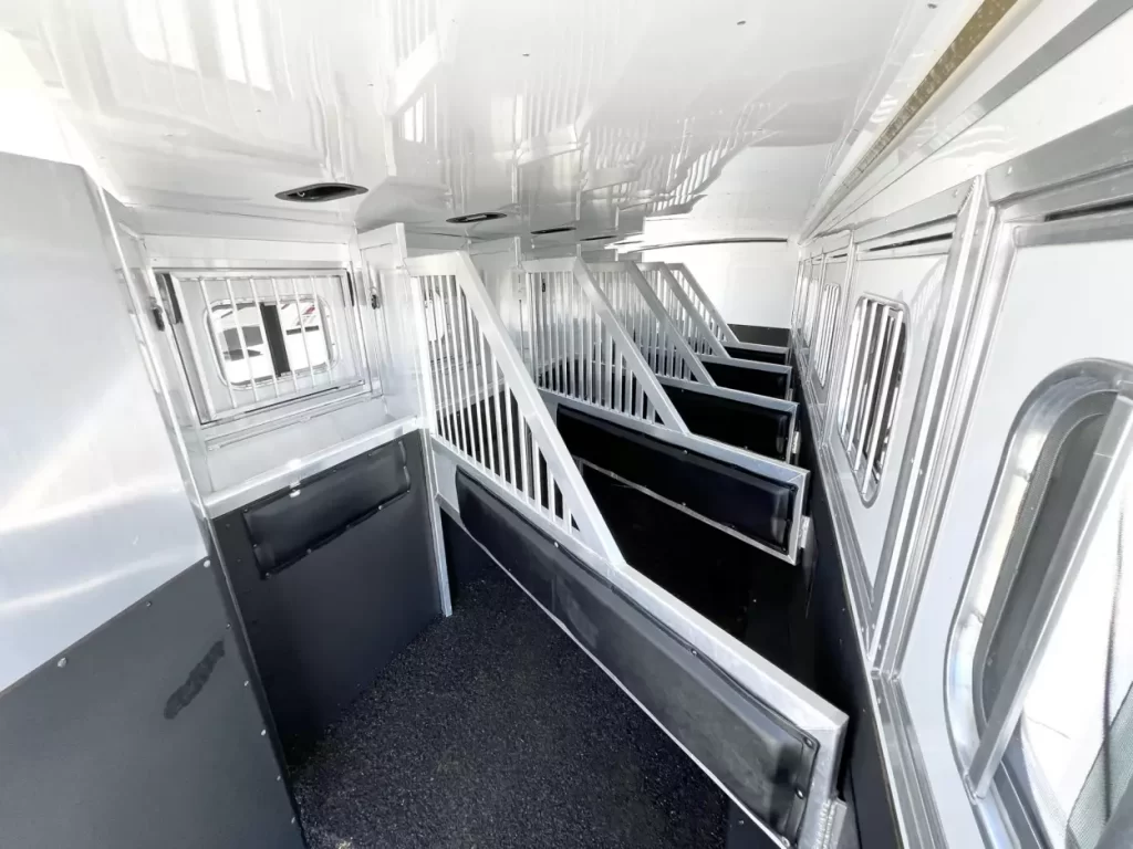 2015 Sooner 6 Horse Gooseneck for Sale - Image 7